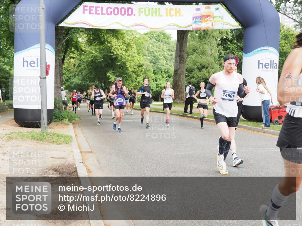 29.06.2025 - hella hamburg halbmarathon MichiJ http://msf.ph/oto/8224896 29.06.2025 10:25:17 Zwischen KM18-KM19 2121, 5042, 6993, 11304, 13991, 14601, 14789 meine-sportfotos.de