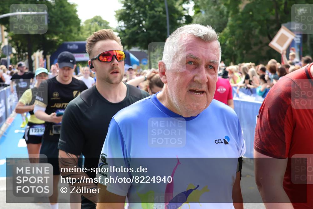 29.06.2025 - hella hamburg halbmarathon Zöllner http://msf.ph/oto/8224940 29.06.2025 11:28:25 Ziel 2294, 3560, 3681, 3778, 8349, 8806, 9603, 10077, 10336, 12395, 13418, 14304, 17103, 17148, 17207, 17513, 18077, 19081, 19193 meine-sportfotos.de