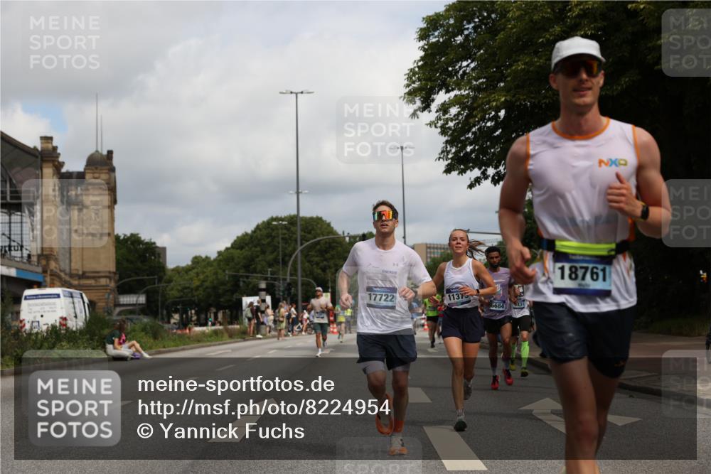 29.06.2025 - hella hamburg halbmarathon Yannick Fuchs http://msf.ph/oto/8224954 29.06.2025 10:33:19 20KM 1164, 2262, 2719, 2849, 2980, 3014, 3136, 3431, 4148, 5091, 5248, 6095, 6682, 6684, 7110, 8091, 9403, 10218, 11055, 11281, 11282, 11379, 11447, 12137, 12915, 13755, 13800, 14905, 15372, 15561, 16280, 17154, 17646, 17722, 18188, 18761, 19004, 19151 meine-sportfotos.de