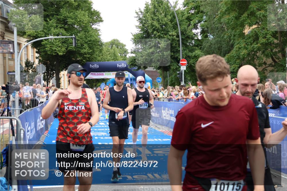 29.06.2025 - hella hamburg halbmarathon Zöllner http://msf.ph/oto/8224972 29.06.2025 10:52:49 Ziel 2287, 2910, 3999, 5077, 5116, 5169, 5194, 8172, 9065, 9163, 9869, 11217, 12482, 14198, 14286, 14805, 16467, 17198, 18331, 19244 meine-sportfotos.de