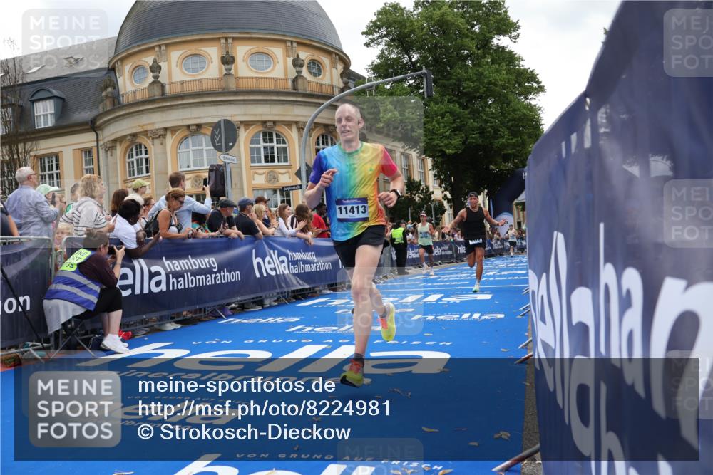29.06.2025 - hella hamburg halbmarathon Strokosch-Dieckow http://msf.ph/oto/8224981 29.06.2025 10:30:38 Ziel 2460, 2851, 3845, 7055, 7231, 7481, 8318, 11413, 12049, 15253, 17322, 18235 meine-sportfotos.de