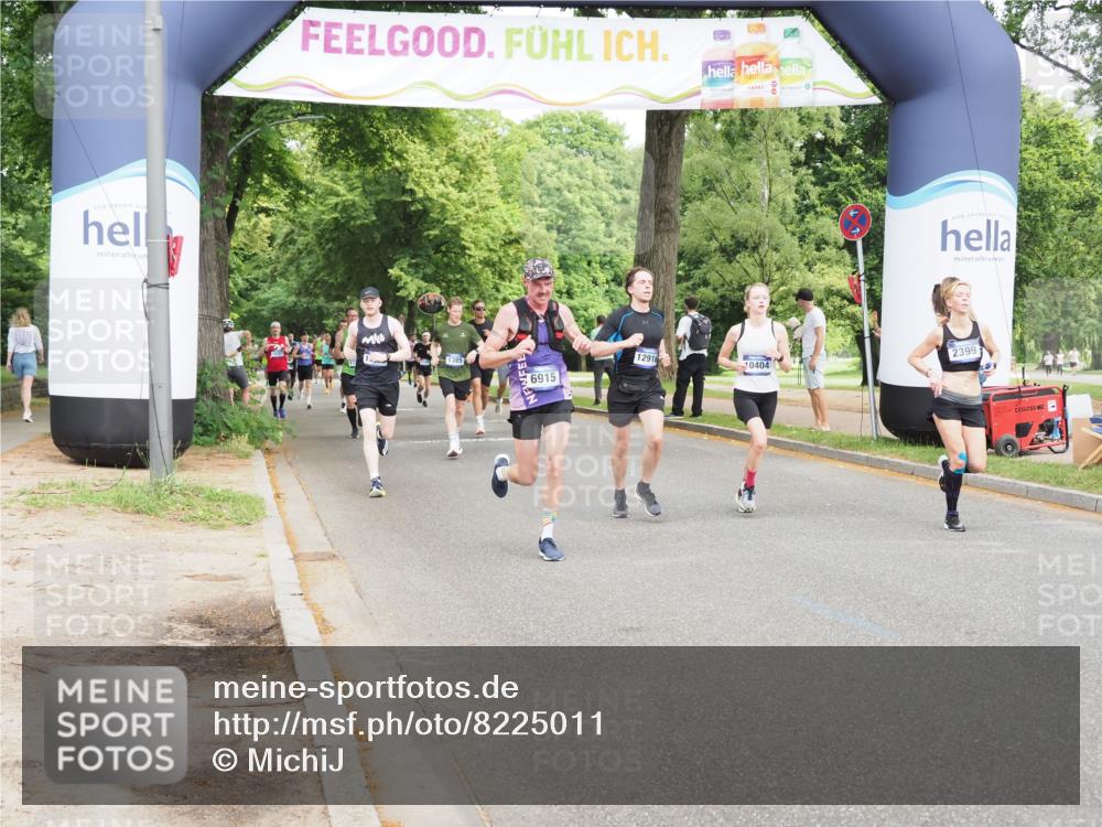 29.06.2025 - hella hamburg halbmarathon MichiJ http://msf.ph/oto/8225011 29.06.2025 10:25:18 Zwischen KM18-KM19 2121, 2399, 5042, 6993, 11304, 13991, 14601, 14789 meine-sportfotos.de