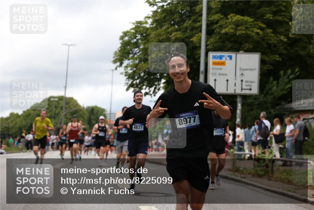 29.06.2025 - hella hamburg halbmarathon Yannick Fuchs http://msf.ph/oto/8225099 29.06.2025 10:46:30 20KM 1098, 1257, 1657, 2444, 2814, 3258, 3715, 3952, 4121, 4557, 4558, 4837, 5032, 5093, 5116, 5378, 5399, 6164, 6561, 6562, 7130, 7178, 7312, 7475, 7896, 8139, 8172, 8316, 8720, 8977, 9093, 9145, 9876, 10811, 11459, 12135, 12519, 13211, 13301, 13327, 14198, 14286, 14300, 14791, 15001, 15144, 15275, 15427, 15446, 15506, 15690, 16320, 17130, 17198, 17773, 18801 meine-sportfotos.de