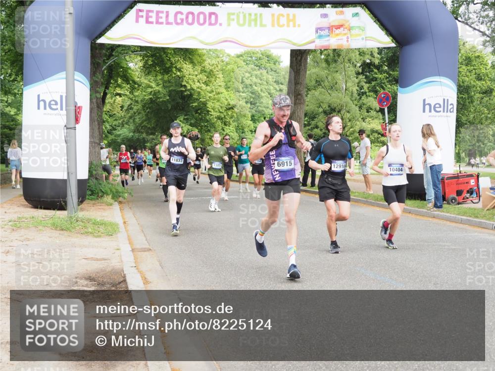 29.06.2025 - hella hamburg halbmarathon MichiJ http://msf.ph/oto/8225124 29.06.2025 10:25:19 Zwischen KM18-KM19 1385, 2121, 2399, 5042, 6915, 6993, 12916, 13991, 14601, 14789 meine-sportfotos.de