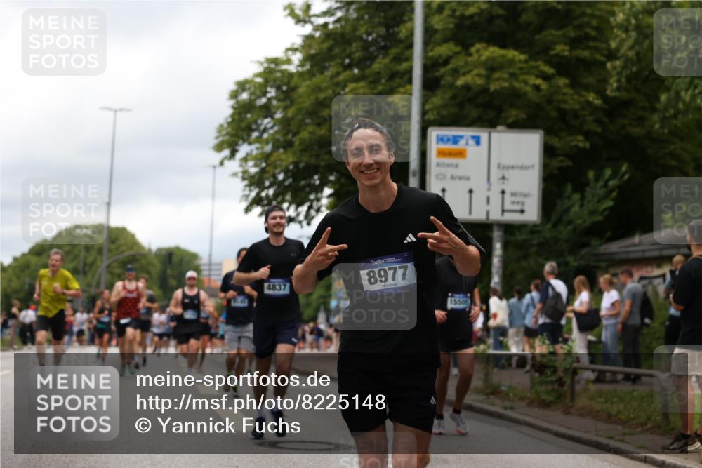 29.06.2025 - hella hamburg halbmarathon Yannick Fuchs http://msf.ph/oto/8225148 29.06.2025 10:46:30 20KM 1098, 1257, 1657, 2444, 2814, 3258, 3715, 3952, 4121, 4557, 4558, 4837, 5032, 5093, 5116, 5378, 5399, 6164, 6561, 6562, 7130, 7178, 7312, 7475, 7896, 8139, 8172, 8316, 8720, 8977, 9093, 9145, 9876, 10811, 11459, 12135, 12519, 13211, 13301, 13327, 14198, 14286, 14300, 14791, 15001, 15144, 15275, 15427, 15446, 15506, 15690, 16320, 17130, 17198, 17773, 18801 meine-sportfotos.de