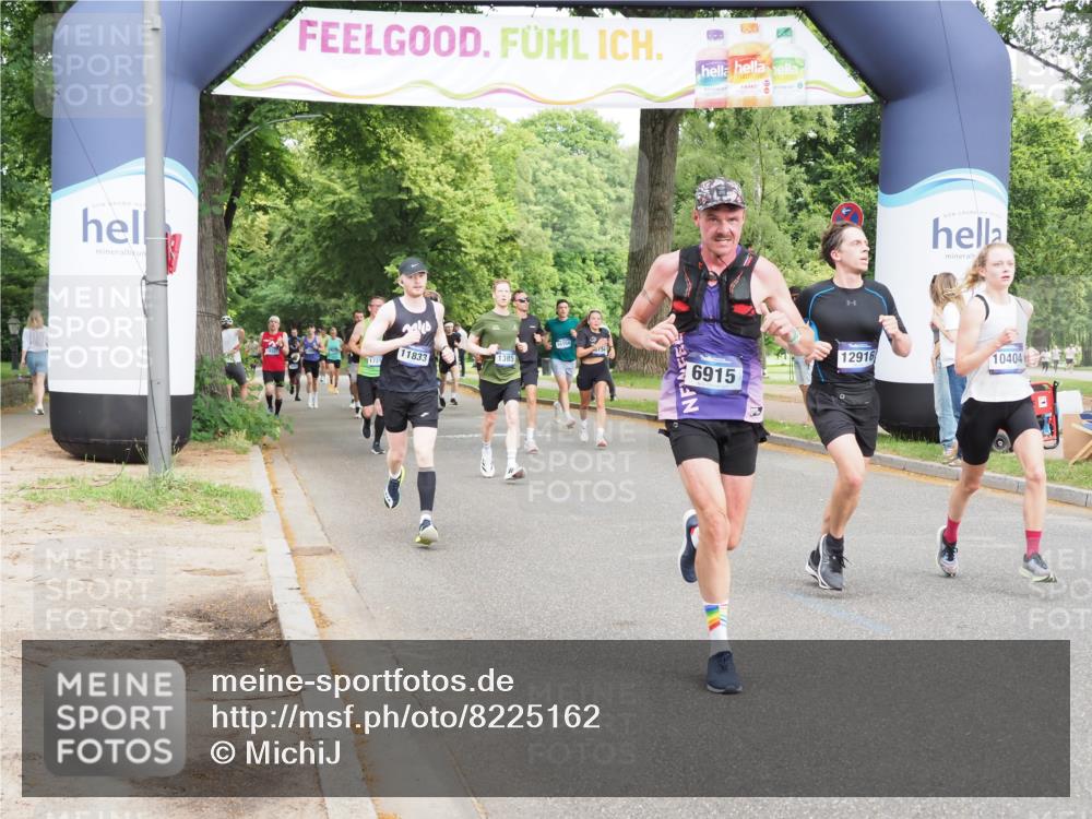 29.06.2025 - hella hamburg halbmarathon MichiJ http://msf.ph/oto/8225162 29.06.2025 10:25:19 Zwischen KM18-KM19 1385, 2121, 2399, 5042, 6915, 6993, 12916, 13991, 14601, 14789 meine-sportfotos.de
