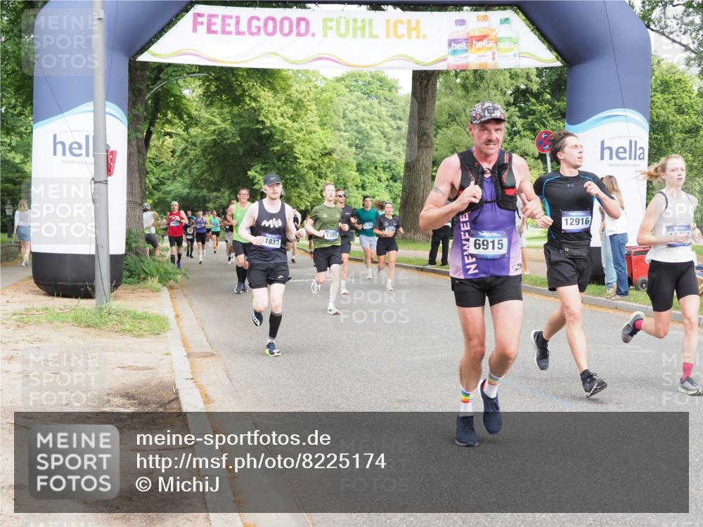 29.06.2025 - hella hamburg halbmarathon MichiJ http://msf.ph/oto/8225174 29.06.2025 10:25:19 Zwischen KM18-KM19 1385, 2121, 2399, 5042, 6915, 6993, 12916, 13991, 14601, 14789 meine-sportfotos.de