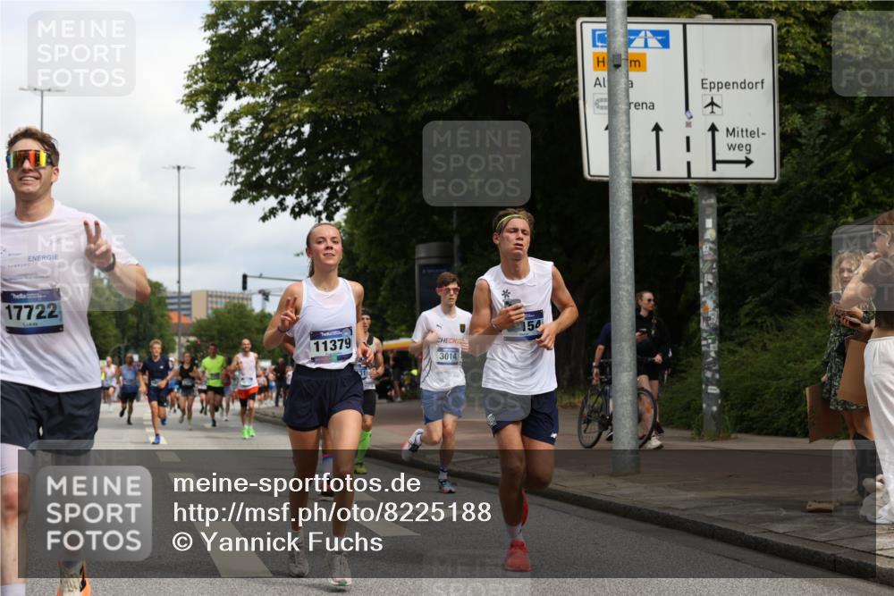 29.06.2025 - hella hamburg halbmarathon Yannick Fuchs http://msf.ph/oto/8225188 29.06.2025 10:33:20 20KM 1164, 2262, 2719, 2849, 2980, 3014, 3136, 3431, 5091, 5248, 6095, 6682, 6684, 7110, 8091, 9403, 10218, 11055, 11281, 11282, 11379, 11447, 12137, 12915, 13755, 13800, 14905, 15372, 15561, 16280, 17154, 17646, 17722, 18188, 18761, 19004, 19151 meine-sportfotos.de