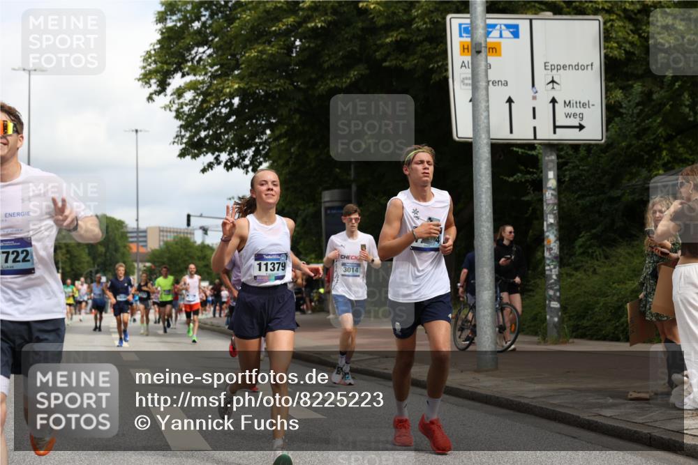 29.06.2025 - hella hamburg halbmarathon Yannick Fuchs http://msf.ph/oto/8225223 29.06.2025 10:33:20 20KM 1164, 2262, 2719, 2849, 2980, 3014, 3136, 3431, 5091, 5248, 6095, 6682, 6684, 7110, 8091, 9403, 10218, 11055, 11281, 11282, 11379, 11447, 12137, 12915, 13755, 13800, 14905, 15372, 15561, 16280, 17154, 17646, 17722, 18188, 18761, 19004, 19151 meine-sportfotos.de