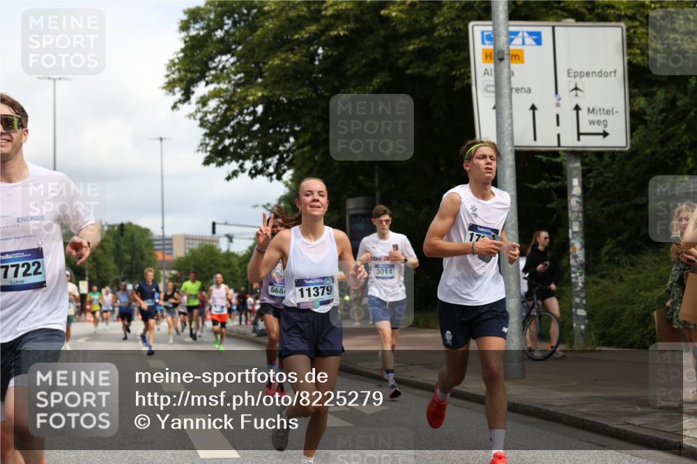 29.06.2025 - hella hamburg halbmarathon Yannick Fuchs http://msf.ph/oto/8225279 29.06.2025 10:33:20 20KM 1164, 2262, 2719, 2849, 2980, 3014, 3136, 3431, 5091, 5248, 6095, 6682, 6684, 7110, 8091, 9403, 10218, 11055, 11281, 11282, 11379, 11447, 12137, 12915, 13755, 13800, 14905, 15372, 15561, 16280, 17154, 17646, 17722, 18188, 18761, 19004, 19151 meine-sportfotos.de