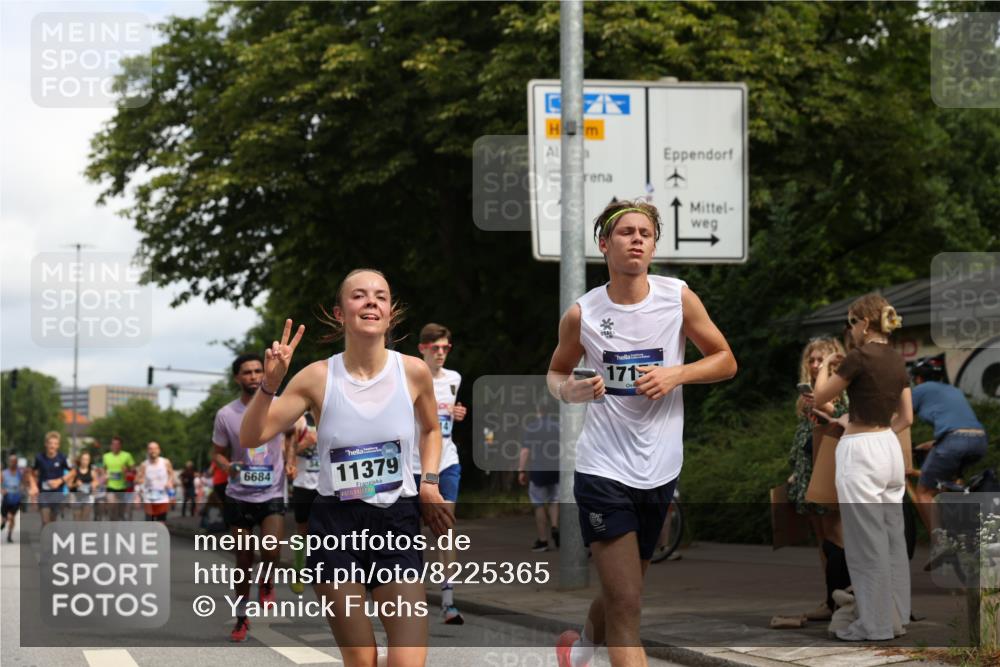 29.06.2025 - hella hamburg halbmarathon Yannick Fuchs http://msf.ph/oto/8225365 29.06.2025 10:33:20 20KM 1164, 2262, 2719, 2849, 2980, 3014, 3136, 3431, 5091, 5248, 6095, 6682, 6684, 7110, 8091, 9403, 10218, 11055, 11281, 11282, 11379, 11447, 12137, 12915, 13755, 13800, 14905, 15372, 15561, 16280, 17154, 17646, 17722, 18188, 18761, 19004, 19151 meine-sportfotos.de