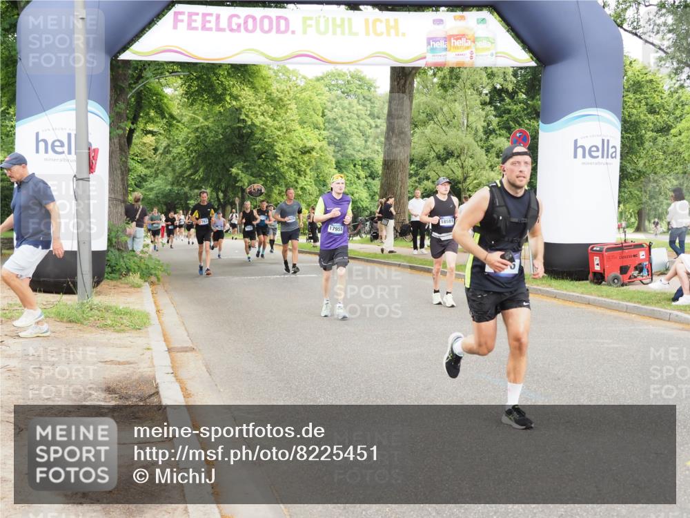 29.06.2025 - hella hamburg halbmarathon MichiJ http://msf.ph/oto/8225451 29.06.2025 10:49:07 Zwischen KM18-KM19 6631, 8176, 15539, 17955, 18581 meine-sportfotos.de