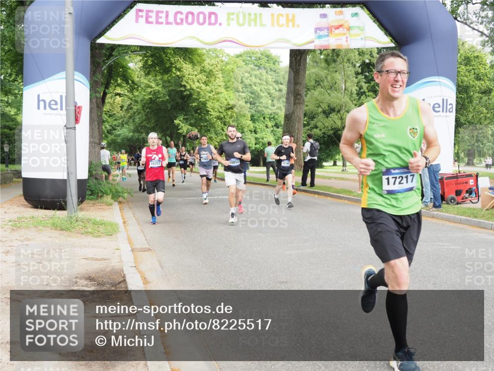 29.06.2025 - hella hamburg halbmarathon MichiJ http://msf.ph/oto/8225517 29.06.2025 10:25:23 Zwischen KM18-KM19 1385, 2399, 6915, 7152, 7154, 11833, 12916, 13991, 14601, 16158, 17217 meine-sportfotos.de