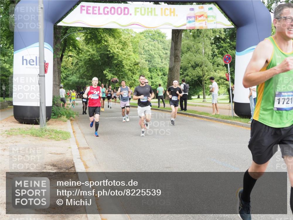 29.06.2025 - hella hamburg halbmarathon MichiJ http://msf.ph/oto/8225539 29.06.2025 10:25:23 Zwischen KM18-KM19 1385, 2399, 6915, 7152, 7154, 11833, 12916, 13991, 14601, 16158, 17217 meine-sportfotos.de