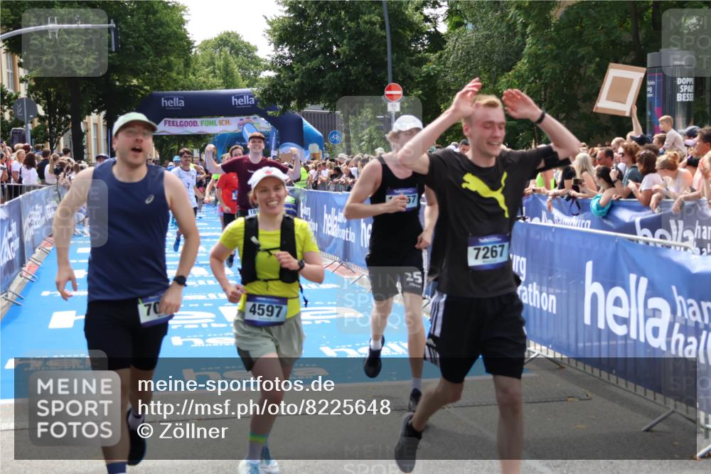 29.06.2025 - hella hamburg halbmarathon Zöllner http://msf.ph/oto/8225648 29.06.2025 11:28:39 Ziel 3131, 3365, 4597, 5496, 5629, 7013, 7267, 8115, 8303, 11122, 11859, 13335, 14008, 14657, 15589, 15660, 18604, 18911, 19068 meine-sportfotos.de