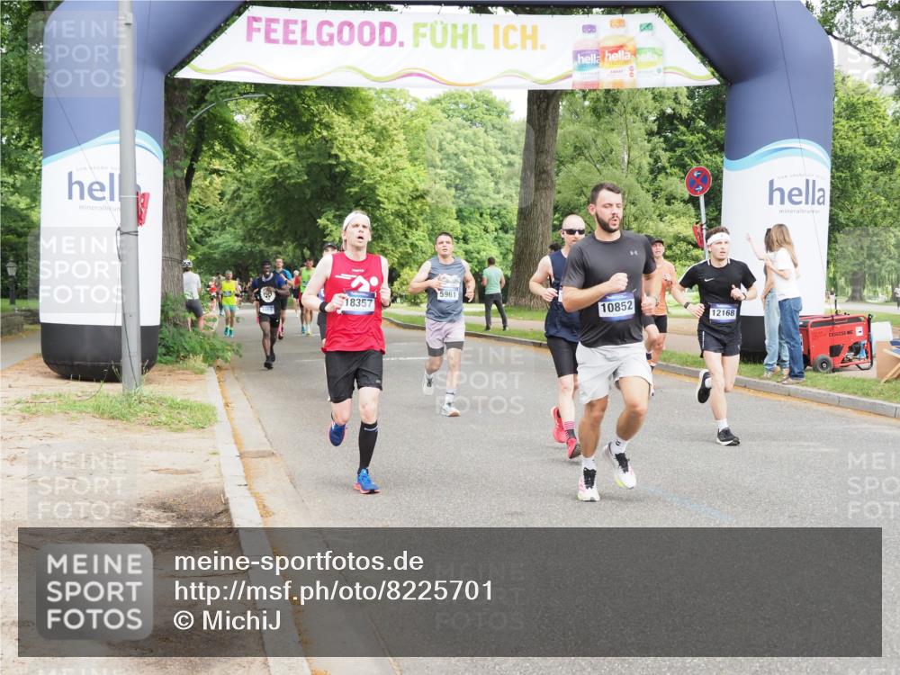 29.06.2025 - hella hamburg halbmarathon MichiJ http://msf.ph/oto/8225701 29.06.2025 10:25:25 Zwischen KM18-KM19 1385, 2399, 3959, 6915, 7152, 7154, 10852, 11833, 12051, 12168, 12916, 13991, 14601, 16158, 17217, 18357, 18824 meine-sportfotos.de
