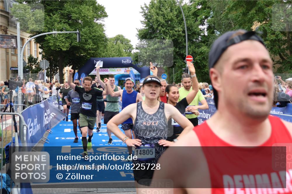 29.06.2025 - hella hamburg halbmarathon Zöllner http://msf.ph/oto/8225728 29.06.2025 10:52:56 Ziel 1257, 1258, 1657, 2099, 2444, 2814, 2910, 4557, 4558, 4770, 5077, 5907, 8139, 8720, 8955, 9065, 9163, 10724, 10811, 11217, 11992, 14198, 14286 meine-sportfotos.de
