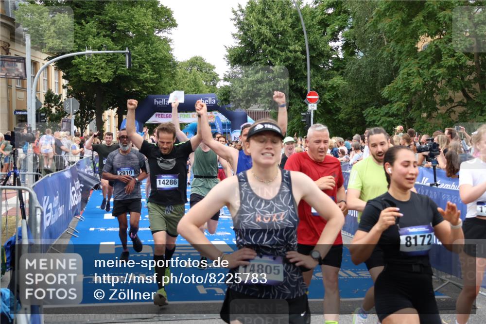 29.06.2025 - hella hamburg halbmarathon Zöllner http://msf.ph/oto/8225783 29.06.2025 10:52:56 Ziel 1257, 1258, 1657, 2099, 2444, 2814, 2910, 4557, 4558, 4770, 5077, 5907, 8139, 8720, 8955, 9065, 9163, 10724, 10811, 11217, 11992, 14198, 14286 meine-sportfotos.de