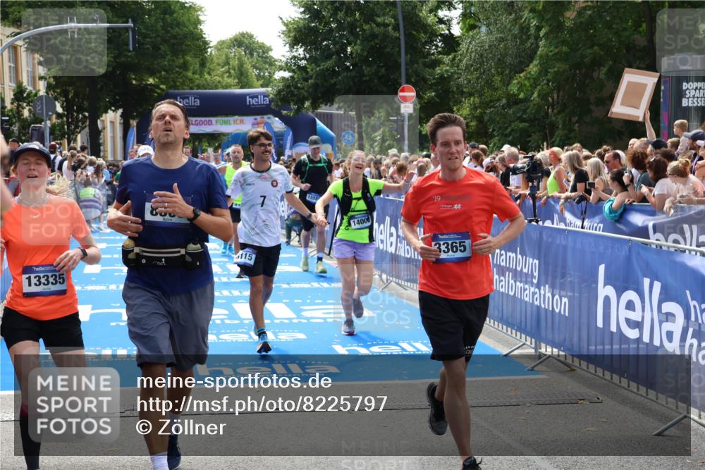 29.06.2025 - hella hamburg halbmarathon Zöllner http://msf.ph/oto/8225797 29.06.2025 11:28:42 Ziel 1775, 3131, 3365, 5496, 5629, 6951, 8115, 8303, 10907, 11122, 11859, 12302, 12326, 12404, 13335, 14008, 15589, 15660, 15869, 18604, 18672, 19068 meine-sportfotos.de