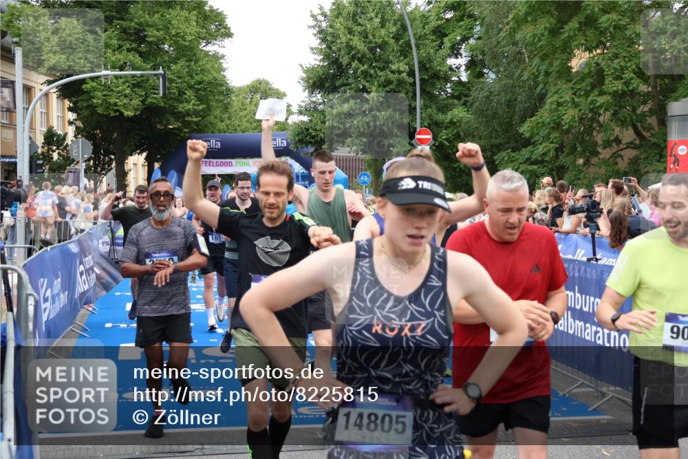 29.06.2025 - hella hamburg halbmarathon Zöllner http://msf.ph/oto/8225815 29.06.2025 10:52:57 Ziel 1257, 1258, 1657, 2099, 2444, 2814, 2910, 4557, 4558, 4770, 5077, 5907, 8139, 8720, 8955, 10724, 10811, 11217, 11992, 14198, 14286, 15430, 18720 meine-sportfotos.de