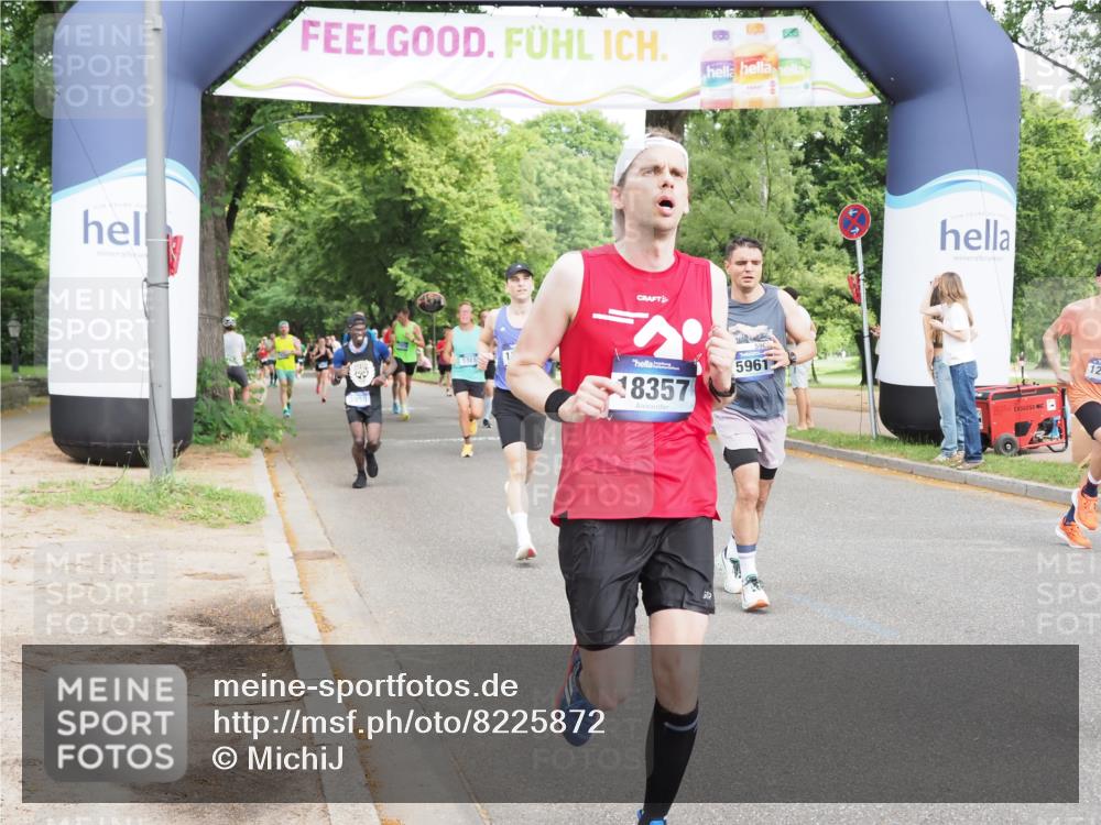 29.06.2025 - hella hamburg halbmarathon MichiJ http://msf.ph/oto/8225872 29.06.2025 10:25:26 Zwischen KM18-KM19 1385, 2399, 3959, 5961, 6915, 7152, 7154, 10852, 11833, 12051, 12168, 12916, 16158, 17217, 18357, 18824 meine-sportfotos.de