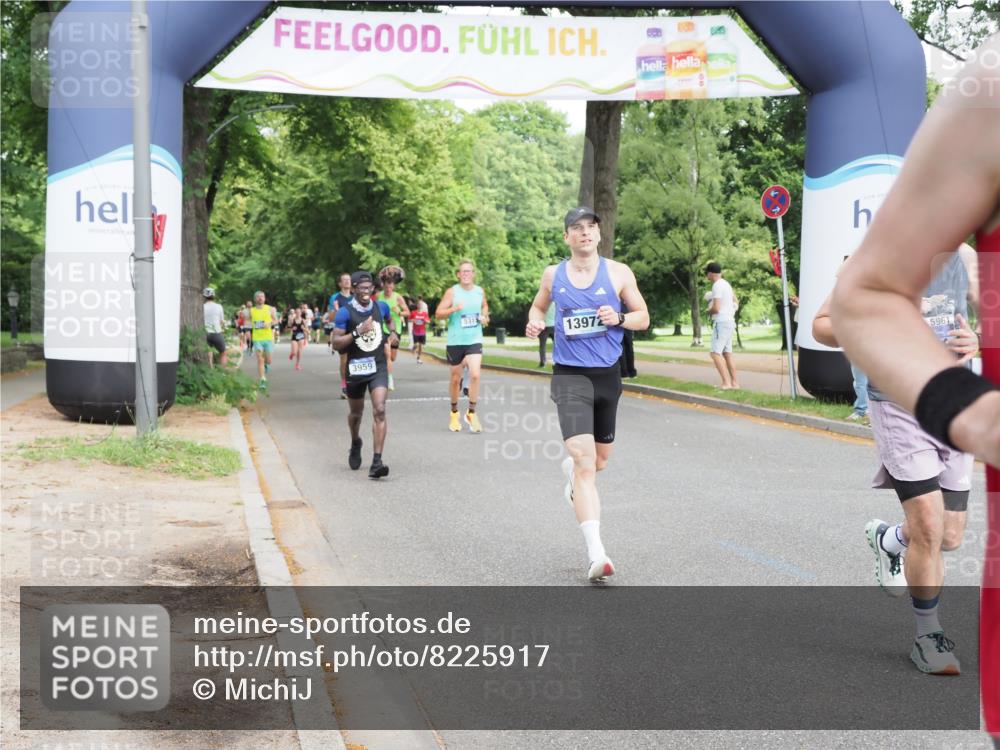 29.06.2025 - hella hamburg halbmarathon MichiJ http://msf.ph/oto/8225917 29.06.2025 10:25:27 Zwischen KM18-KM19 1385, 3959, 5315, 5961, 6915, 7152, 7154, 10852, 11833, 12051, 12168, 12916, 13972, 16158, 17217, 18357, 18824 meine-sportfotos.de