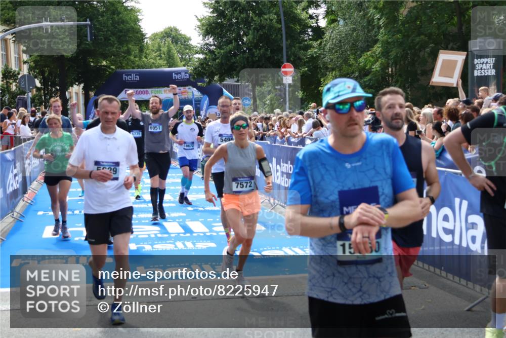 29.06.2025 - hella hamburg halbmarathon Zöllner http://msf.ph/oto/8225947 29.06.2025 11:28:47 Ziel 1775, 2489, 5496, 5629, 5941, 5943, 6951, 7228, 8083, 10594, 10907, 12302, 12326, 12404, 12460, 12461, 15869, 17185, 18604, 18672, 18742, 19068, 19226 meine-sportfotos.de
