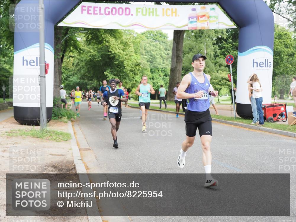 29.06.2025 - hella hamburg halbmarathon MichiJ http://msf.ph/oto/8225954 29.06.2025 10:25:28 Zwischen KM18-KM19 3959, 5315, 5961, 7152, 7154, 10852, 11833, 12051, 12168, 13972, 16158, 17217, 18357, 18824 meine-sportfotos.de