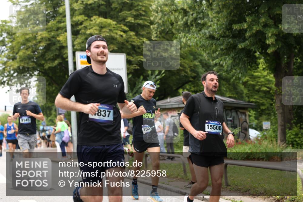 29.06.2025 - hella hamburg halbmarathon Yannick Fuchs http://msf.ph/oto/8225958 29.06.2025 10:46:31 20KM 1098, 1257, 1657, 2444, 2814, 3258, 3715, 3952, 4121, 4557, 4558, 4837, 5116, 5378, 5399, 6164, 6561, 6562, 7130, 7178, 7312, 7475, 7896, 8139, 8172, 8316, 8720, 8977, 9093, 9145, 9876, 10811, 11459, 12135, 12519, 13211, 13301, 13327, 14198, 14286, 14791, 15001, 15144, 15275, 15427, 15446, 15506, 15690, 16320, 17130, 17198, 17773, 18801 meine-sportfotos.de