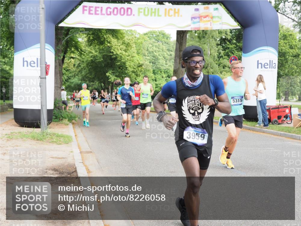29.06.2025 - hella hamburg halbmarathon MichiJ http://msf.ph/oto/8226058 29.06.2025 10:25:30 Zwischen KM18-KM19 3959, 5315, 5961, 7152, 10852, 12051, 12168, 13972, 16158, 18156, 18357, 18824, 18986 meine-sportfotos.de