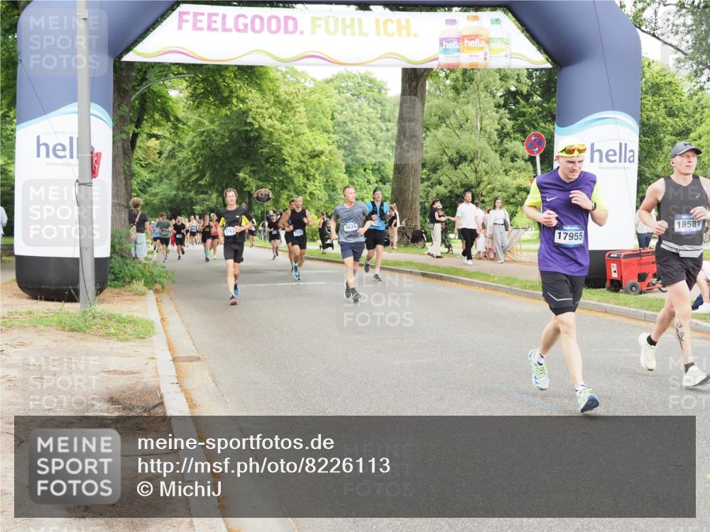 29.06.2025 - hella hamburg halbmarathon MichiJ http://msf.ph/oto/8226113 29.06.2025 10:49:09 Zwischen KM18-KM19 5763, 6631, 8176, 8624, 17955, 18581 meine-sportfotos.de