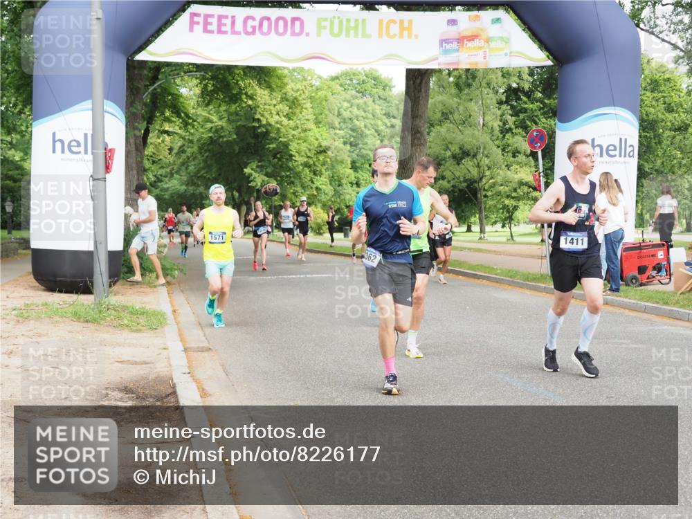 29.06.2025 - hella hamburg halbmarathon MichiJ http://msf.ph/oto/8226177 29.06.2025 10:25:31 Zwischen KM18-KM19 1411, 3959, 5315, 5961, 7152, 8362, 10852, 12051, 12168, 13972, 18156, 18357, 18824, 18986 meine-sportfotos.de