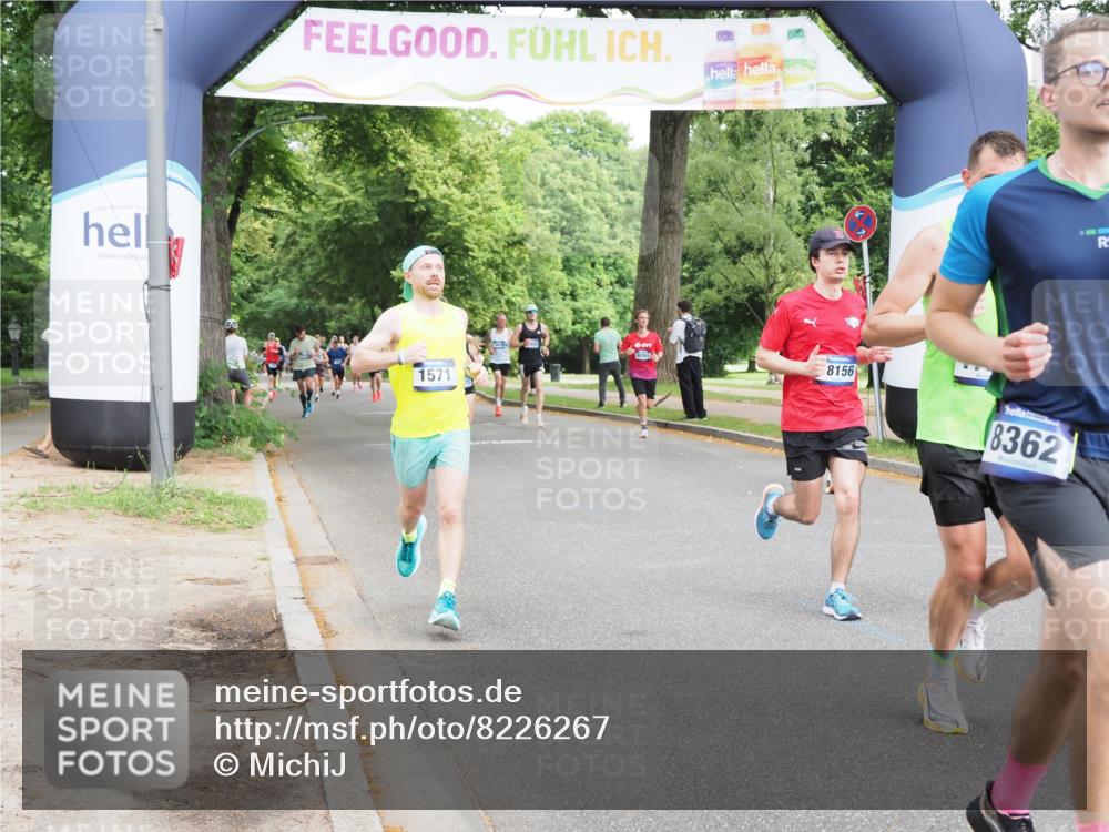 29.06.2025 - hella hamburg halbmarathon MichiJ http://msf.ph/oto/8226267 29.06.2025 10:25:32 Zwischen KM18-KM19 1411, 1571, 3959, 5315, 5961, 8362, 10852, 12051, 12168, 13972, 17078, 18156, 18357, 18824, 18986 meine-sportfotos.de