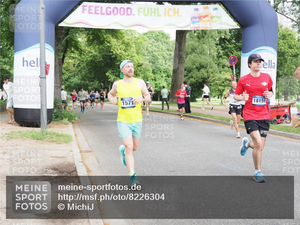 29.06.2025 - hella hamburg halbmarathon MichiJ http://msf.ph/oto/8226304 29.06.2025 10:25:33 Zwischen KM18-KM19 1411, 1571, 4860, 5315, 5961, 8362, 12051, 13972, 17078, 18156, 18357, 18986 meine-sportfotos.de
