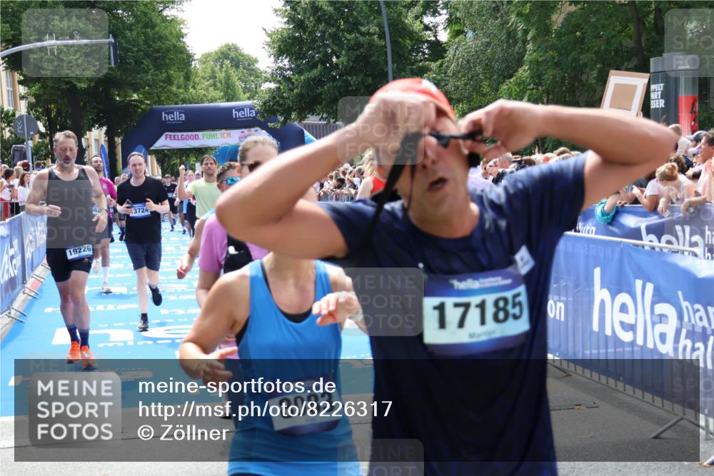 29.06.2025 - hella hamburg halbmarathon Zöllner http://msf.ph/oto/8226317 29.06.2025 11:28:55 Ziel 2489, 2919, 4561, 4817, 5941, 5943, 6307, 6625, 6820, 7387, 10586, 10594, 13724, 15466, 15752, 15878, 16769, 17438, 18371, 18742, 19226 meine-sportfotos.de