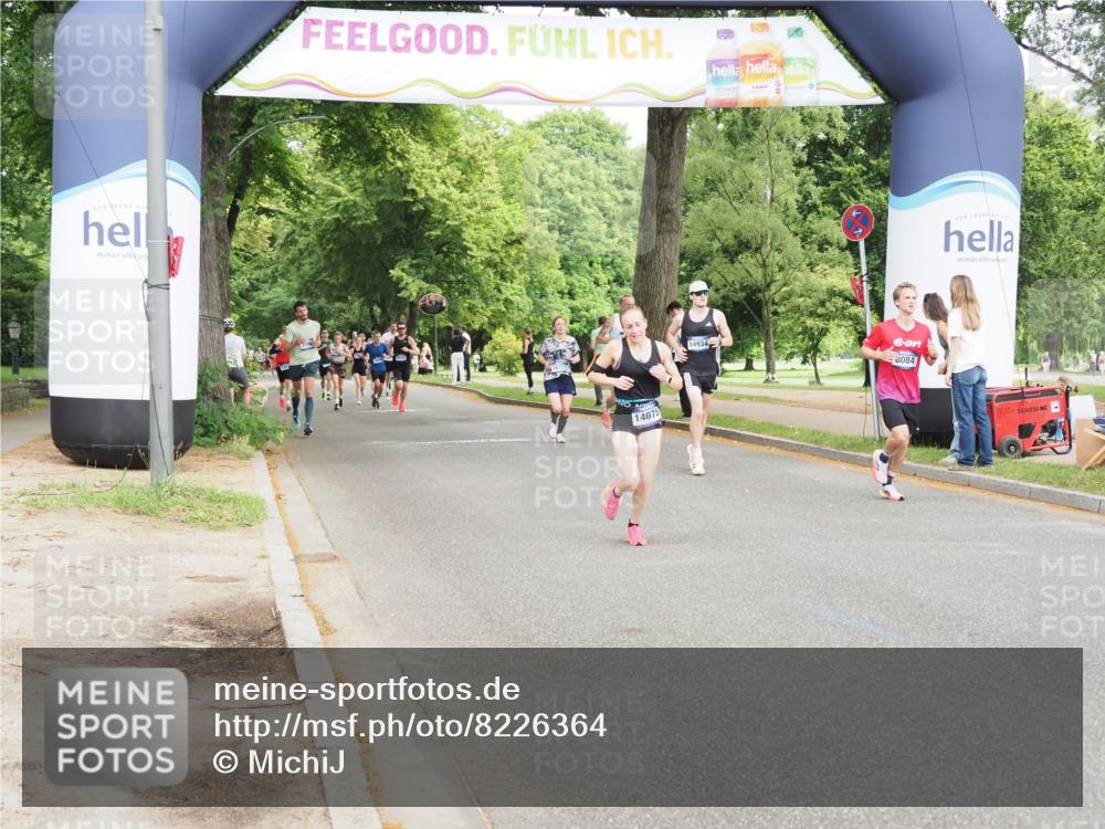 29.06.2025 - hella hamburg halbmarathon MichiJ http://msf.ph/oto/8226364 29.06.2025 10:25:35 Zwischen KM18-KM19 1411, 1571, 4860, 5315, 8084, 8362, 13972, 14075, 17078, 18156, 18986 meine-sportfotos.de