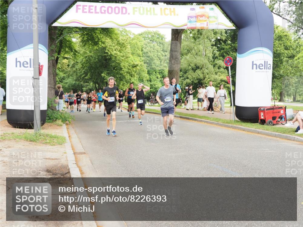 29.06.2025 - hella hamburg halbmarathon MichiJ http://msf.ph/oto/8226393 29.06.2025 10:49:10 Zwischen KM18-KM19 5763, 8176, 8624, 17955, 18581 meine-sportfotos.de