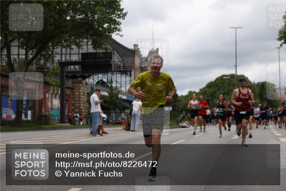 29.06.2025 - hella hamburg halbmarathon Yannick Fuchs http://msf.ph/oto/8226472 29.06.2025 10:46:32 20KM 1098, 1257, 1657, 2111, 2444, 2814, 3258, 3715, 3952, 4121, 4557, 4558, 4837, 5116, 5169, 5194, 5378, 5399, 6164, 6561, 6562, 7130, 7178, 7312, 7475, 7896, 8139, 8172, 8316, 8720, 8977, 9093, 9145, 9876, 10811, 11459, 12135, 12519, 13211, 13301, 13327, 14198, 14286, 14791, 15001, 15144, 15275, 15427, 15446, 15506, 15690, 16320, 16929, 17130, 17198, 17773, 18331 meine-sportfotos.de