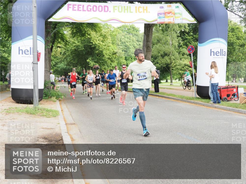 29.06.2025 - hella hamburg halbmarathon MichiJ http://msf.ph/oto/8226567 29.06.2025 10:25:39 Zwischen KM18-KM19 1411, 1571, 2196, 4860, 8084, 8362, 14075, 17078, 18038, 18733 meine-sportfotos.de