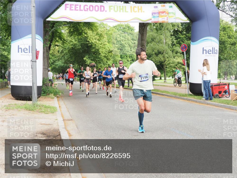 29.06.2025 - hella hamburg halbmarathon MichiJ http://msf.ph/oto/8226595 29.06.2025 10:25:40 Zwischen KM18-KM19 1571, 2196, 4860, 8084, 14075, 17078, 18038, 18062, 18733 meine-sportfotos.de