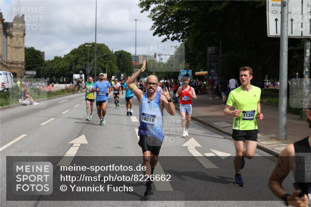 29.06.2025 - hella hamburg halbmarathon Yannick Fuchs http://msf.ph/oto/8226662 29.06.2025 10:33:28 20KM 1164, 1445, 2719, 2980, 3014, 3136, 3431, 4359, 6682, 6684, 8450, 8958, 9403, 10218, 11055, 11281, 11282, 11379, 11447, 12137, 12772, 13137, 13800, 14093, 14905, 15257, 15372, 15561, 15873, 15965, 16280, 17154, 17646, 17722, 18188, 19004, 19151 meine-sportfotos.de