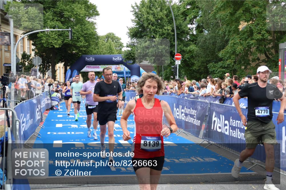 29.06.2025 - hella hamburg halbmarathon Zöllner http://msf.ph/oto/8226663 29.06.2025 10:53:04 Ziel 3059, 3258, 3334, 4121, 4770, 5907, 7509, 7864, 8587, 9093, 9537, 12155, 12367, 12519, 12910, 14791, 15430, 18590, 18720 meine-sportfotos.de