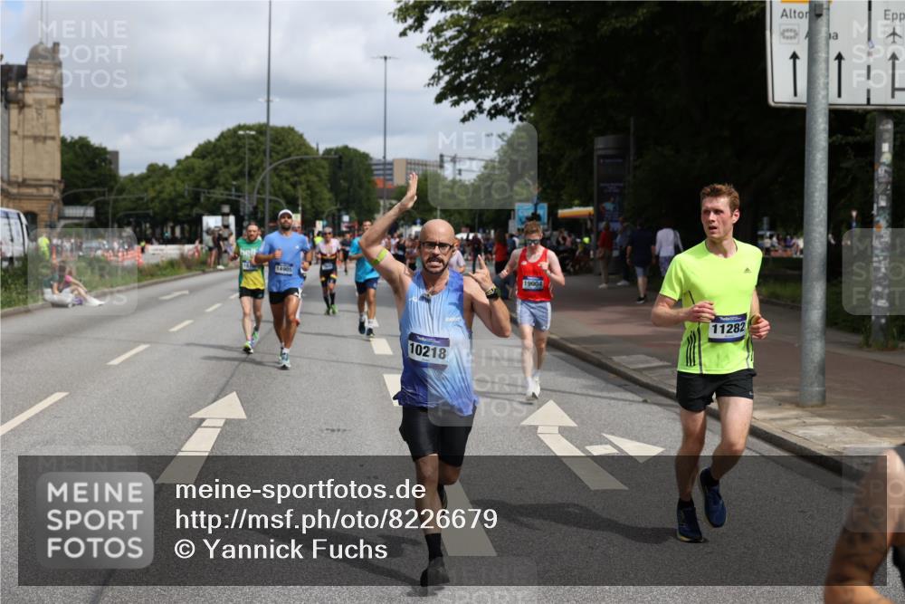 29.06.2025 - hella hamburg halbmarathon Yannick Fuchs http://msf.ph/oto/8226679 29.06.2025 10:33:28 20KM 1164, 1445, 2719, 2980, 3014, 3136, 3431, 4359, 6682, 6684, 8450, 8958, 9403, 10218, 11055, 11281, 11282, 11379, 11447, 12137, 12772, 13137, 13800, 14093, 14905, 15257, 15372, 15561, 15873, 15965, 16280, 17154, 17646, 17722, 18188, 19004, 19151 meine-sportfotos.de
