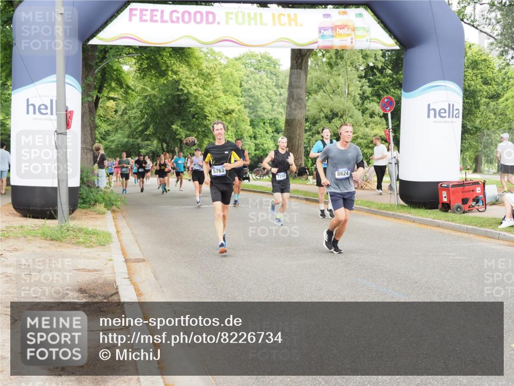 29.06.2025 - hella hamburg halbmarathon MichiJ http://msf.ph/oto/8226734 29.06.2025 10:49:11 Zwischen KM18-KM19 5763, 7250, 8176, 8624, 17955, 18581 meine-sportfotos.de