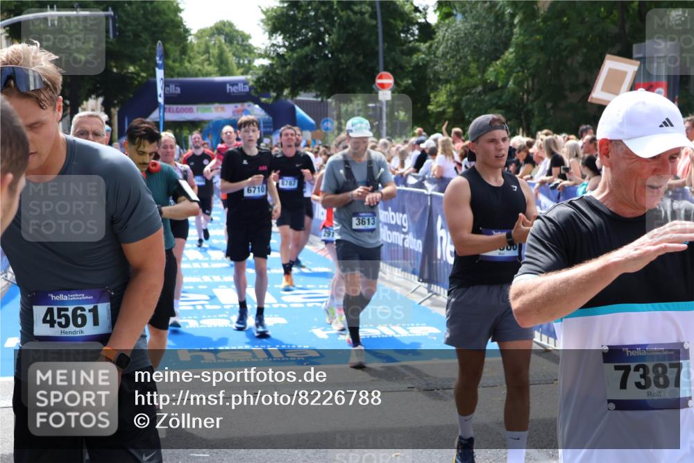 29.06.2025 - hella hamburg halbmarathon Zöllner http://msf.ph/oto/8226788 29.06.2025 11:29:05 Ziel 2342, 2703, 2914, 3613, 4366, 5561, 5658, 6710, 8787, 9108, 9830, 10198, 12216, 17199, 17944, 17989, 19233 meine-sportfotos.de
