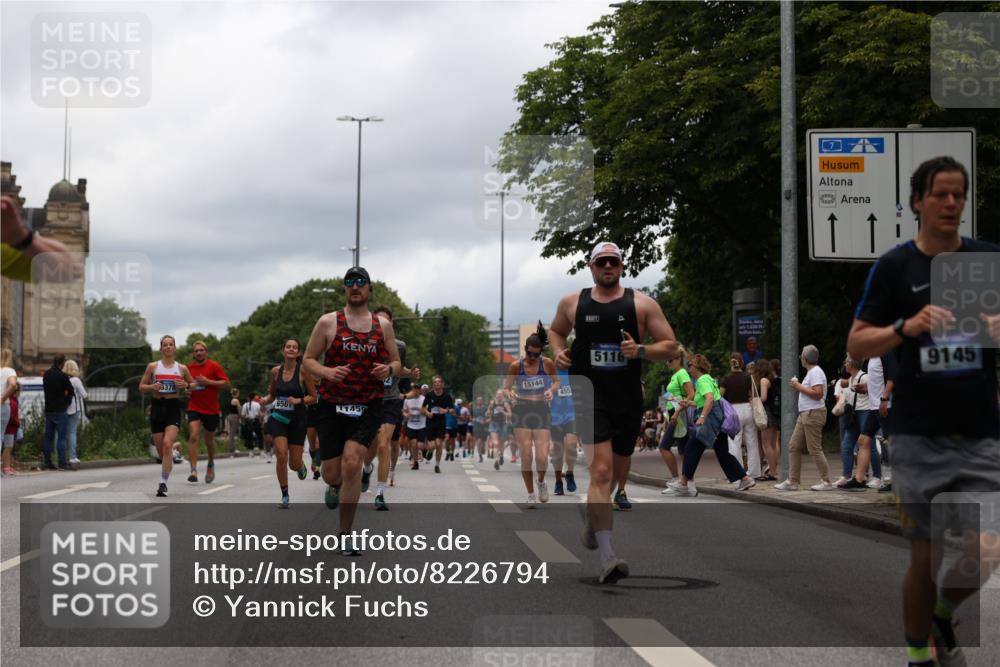29.06.2025 - hella hamburg halbmarathon Yannick Fuchs http://msf.ph/oto/8226794 29.06.2025 10:46:33 20KM 1098, 1257, 1657, 2111, 2444, 2814, 3258, 3715, 3952, 4121, 4557, 4558, 4837, 5116, 5169, 5194, 5378, 5399, 6164, 6561, 6562, 7130, 7178, 7312, 7475, 7896, 8139, 8172, 8316, 8720, 8977, 9145, 9876, 10529, 10811, 11459, 12135, 12519, 13211, 13301, 13327, 14198, 14286, 14791, 15001, 15144, 15275, 15427, 15446, 15506, 15690, 16320, 16929, 17130, 17198, 17773, 18331 meine-sportfotos.de