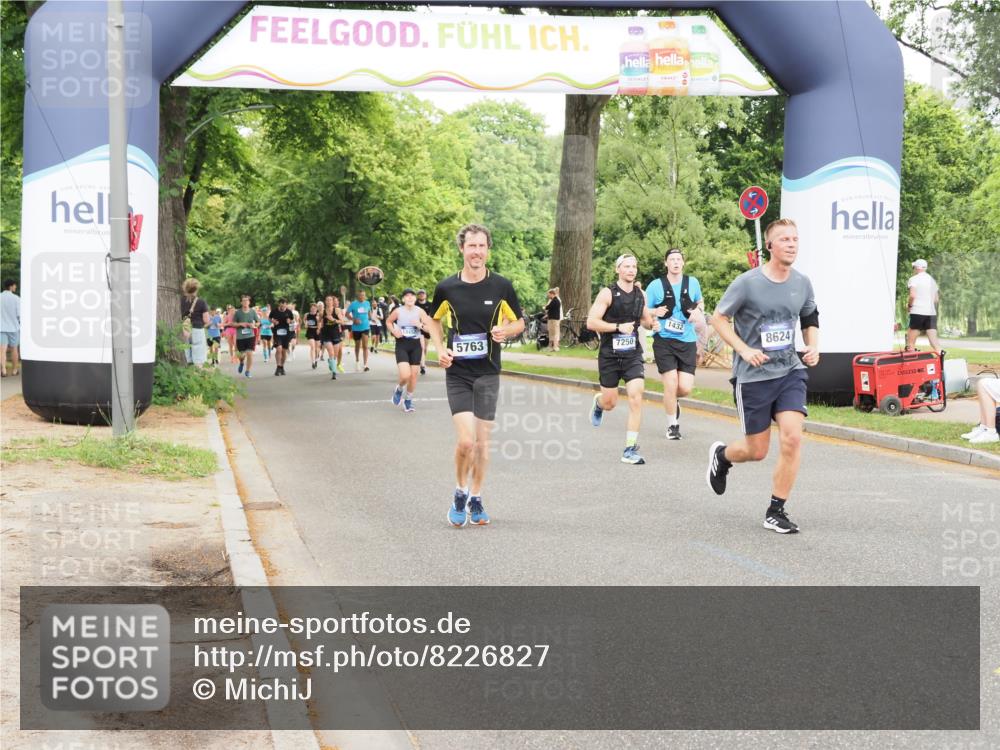 29.06.2025 - hella hamburg halbmarathon MichiJ http://msf.ph/oto/8226827 29.06.2025 10:49:12 Zwischen KM18-KM19 1432, 5763, 7250, 8176, 8624, 17955, 18581 meine-sportfotos.de