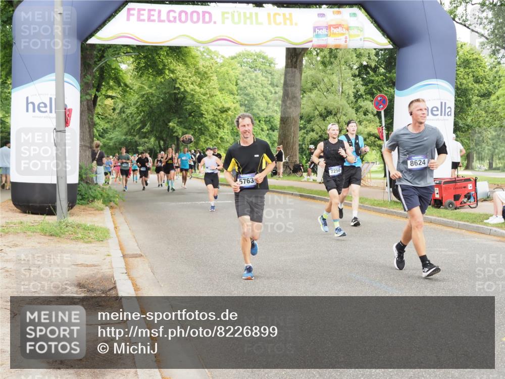 29.06.2025 - hella hamburg halbmarathon MichiJ http://msf.ph/oto/8226899 29.06.2025 10:49:12 Zwischen KM18-KM19 1432, 5763, 7250, 8176, 8624, 17955, 18581 meine-sportfotos.de