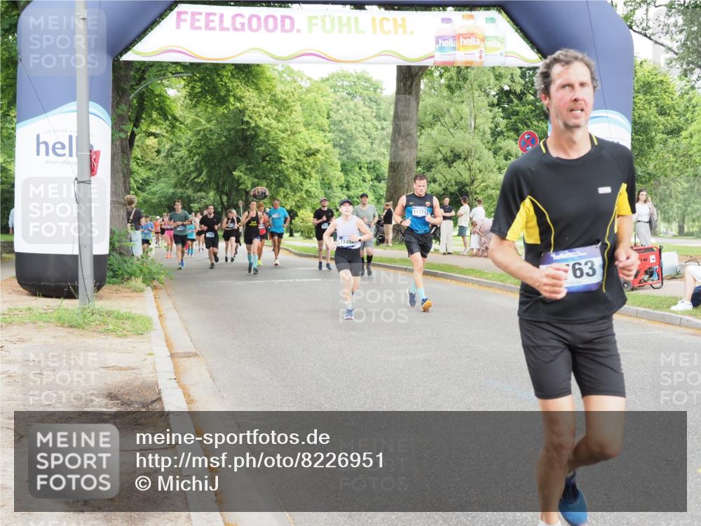 29.06.2025 - hella hamburg halbmarathon MichiJ http://msf.ph/oto/8226951 29.06.2025 10:49:14 Zwischen KM18-KM19 1432, 5763, 7250, 8624, 11771, 17955, 18452, 18581 meine-sportfotos.de