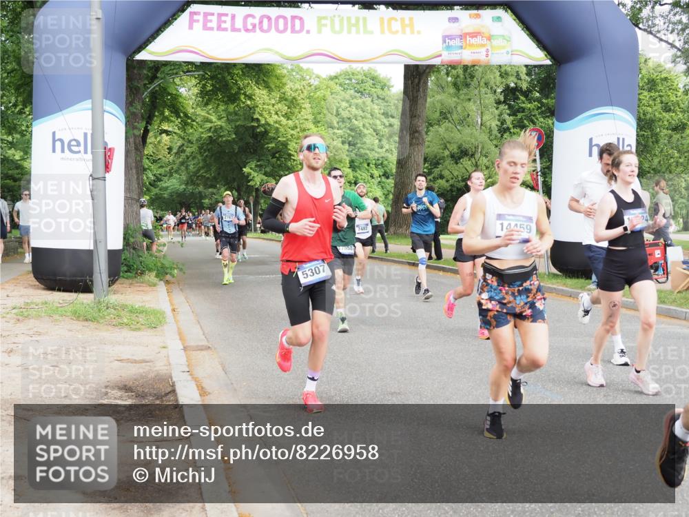 29.06.2025 - hella hamburg halbmarathon MichiJ http://msf.ph/oto/8226958 29.06.2025 10:25:44 Zwischen KM18-KM19 2196, 3790, 5092, 5307, 14459, 17024, 17658, 18038, 18062, 18733 meine-sportfotos.de